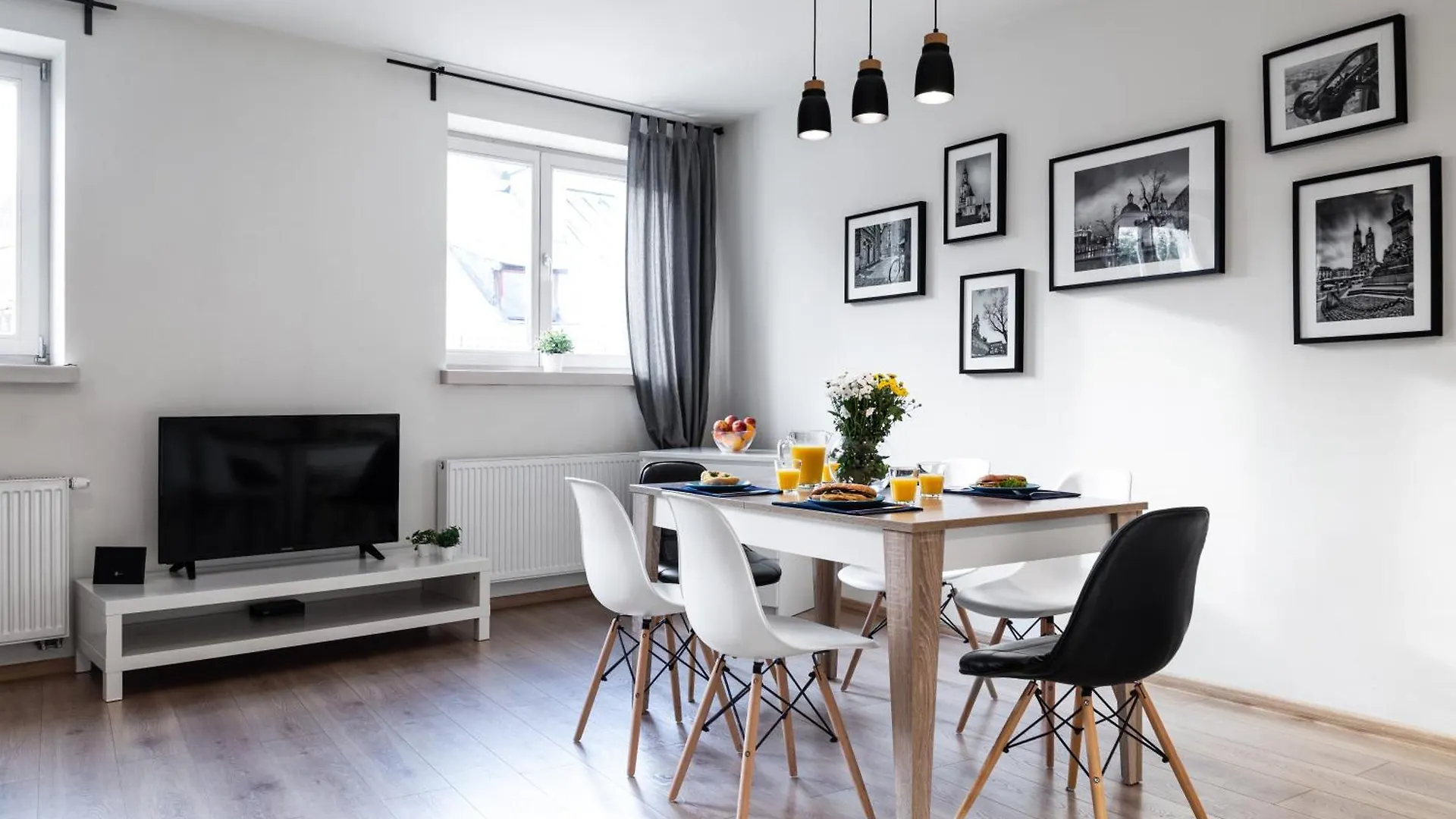 Tyzenhauz Apartments Old Town Cracovia Polonia